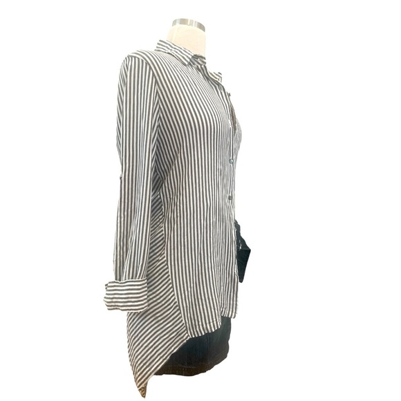 Max Studio Black and White Striped Button Down Shirt - Picture 4 of 6